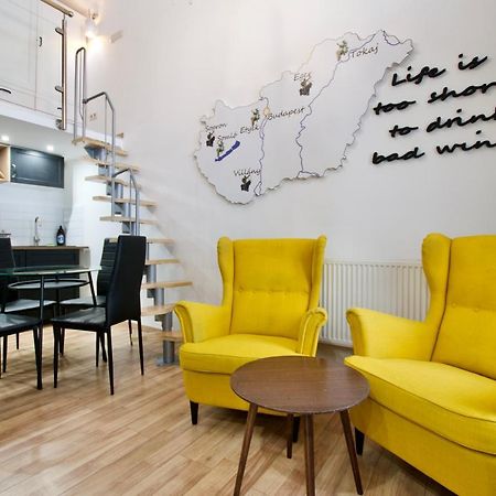 Standard Apartment By Hi5- Rose Street'S Home Budapest Exterior photo